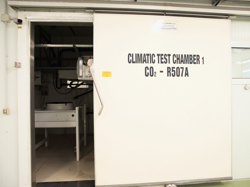CO2 refrigeration cycles