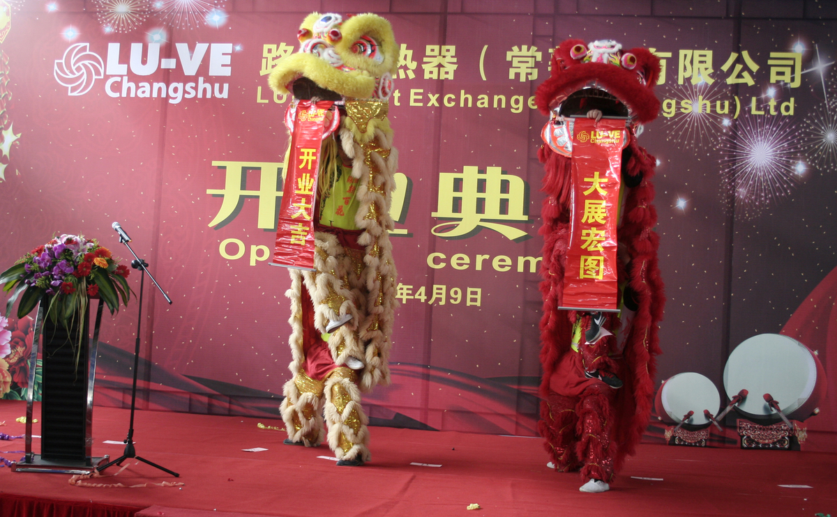 Dragon dance