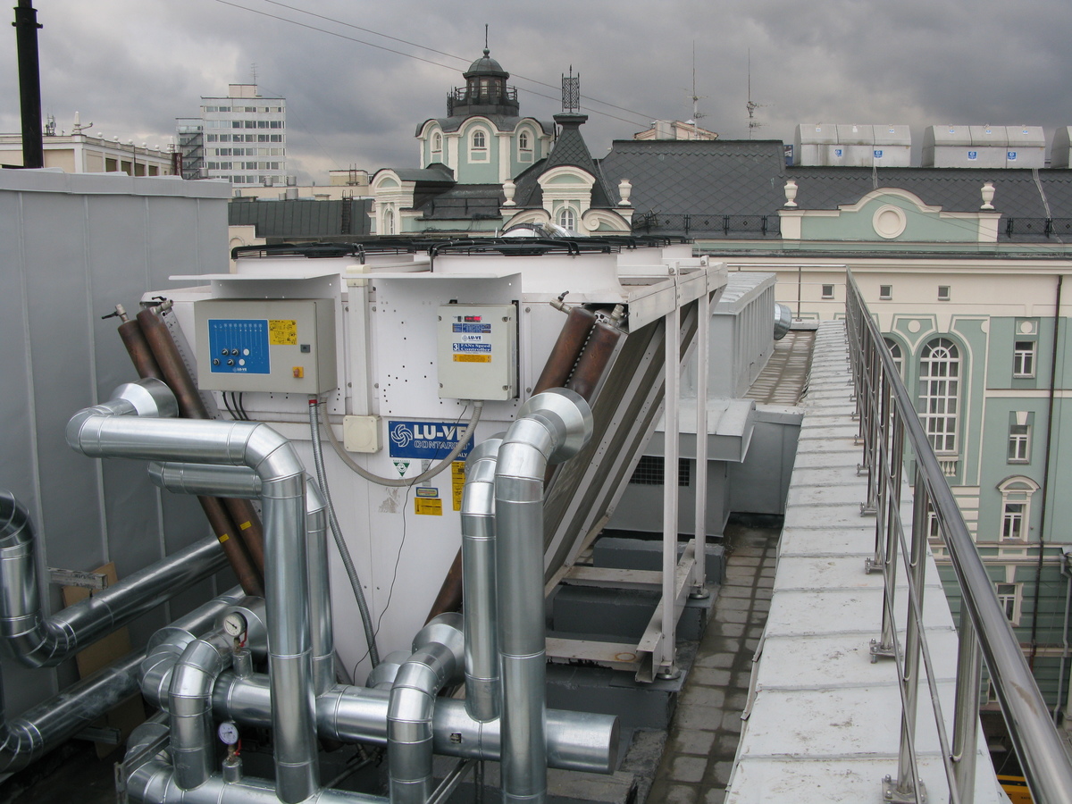 Bolshoi Theatre, Russia - EHLD1N 2257 with 10 fans Dry coolers - 2 pcs. Total cooling capacity 2 MW.
