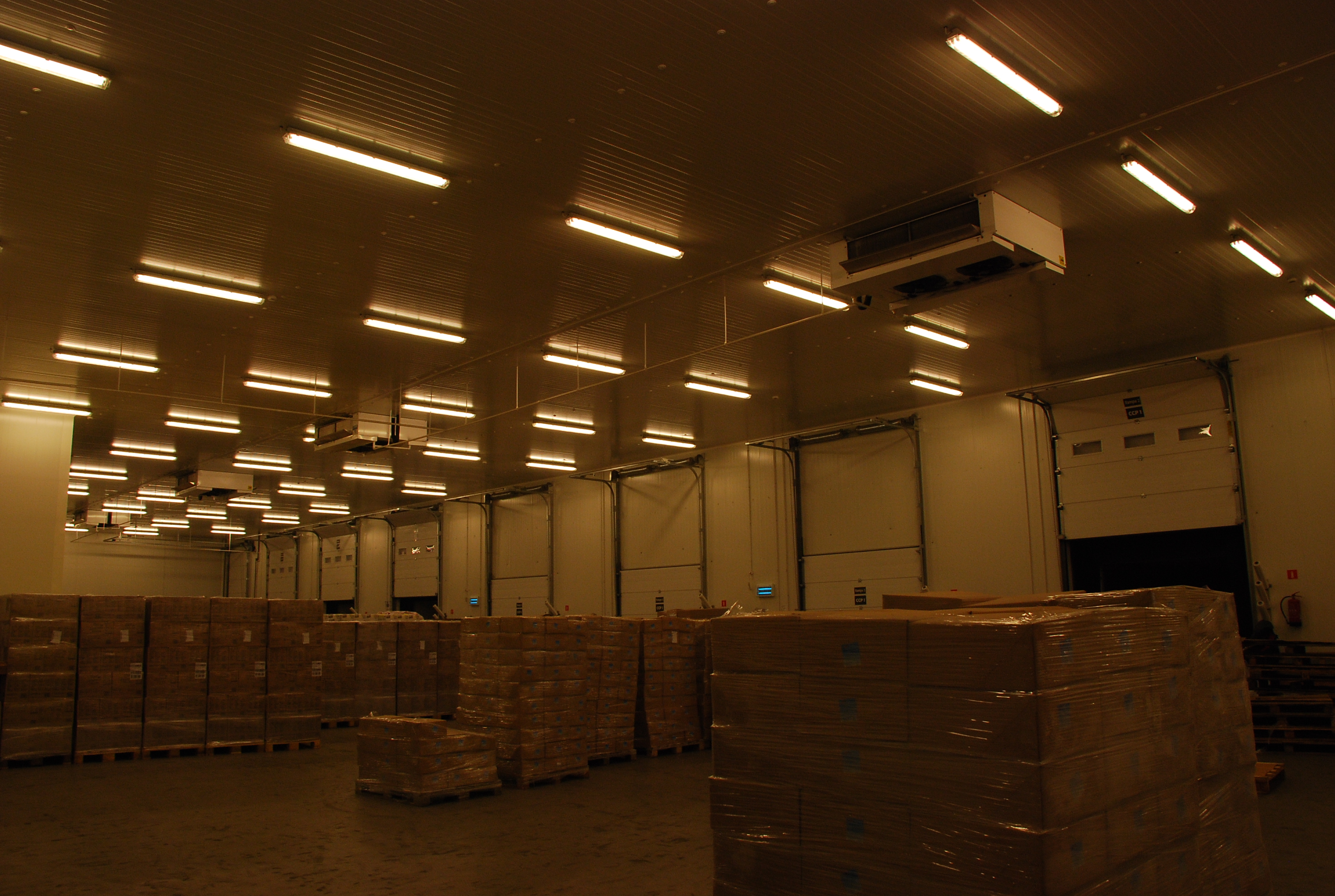 Pago sorting room - Katowice - 4 HDI dual discharge evaporators 
PAGO is a specialist in comprehensive logistics service of frozen products, established in 2007. 