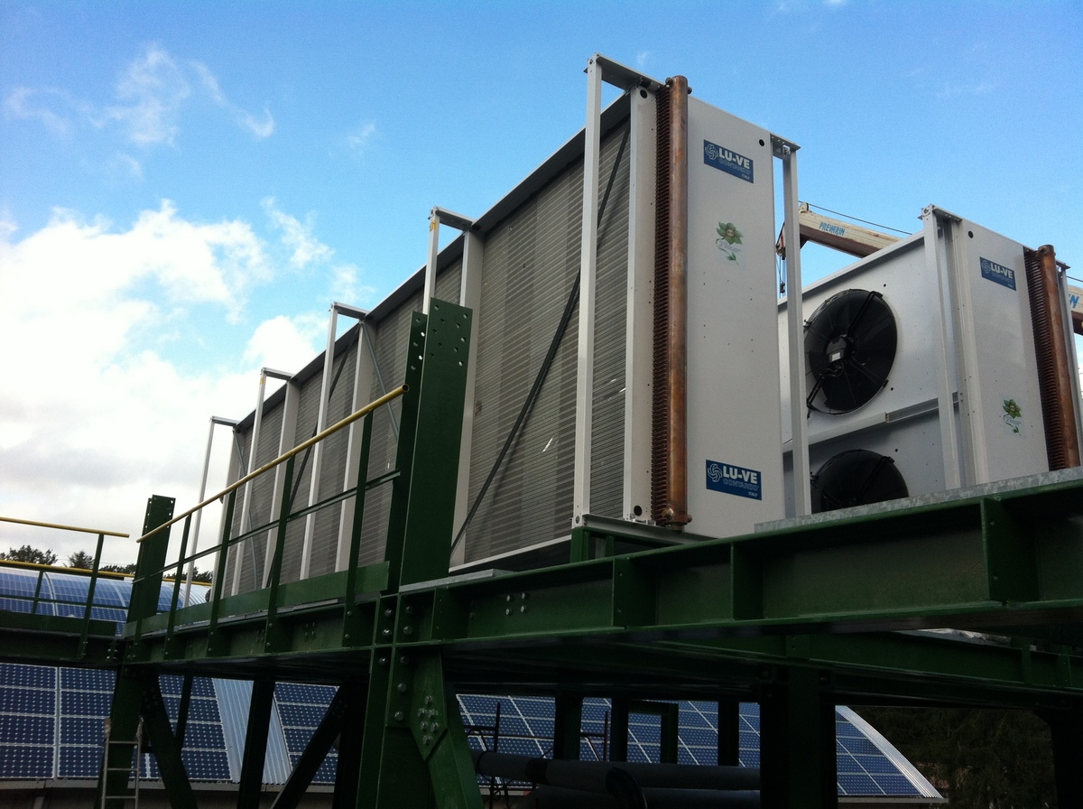 <b>Centrale di Cogenerazione</b><br>
Co generation plant
1x XAL9N  6924 E V/V+5R+EC PREM. 400+RG+FL<br>
1x  XAL9N 6924 E V/V+5R+OS+EC PRE. 400+RG+FL<br>
2x 2.192,48 kW<br>
Height 800 mt a.s.l.
 
