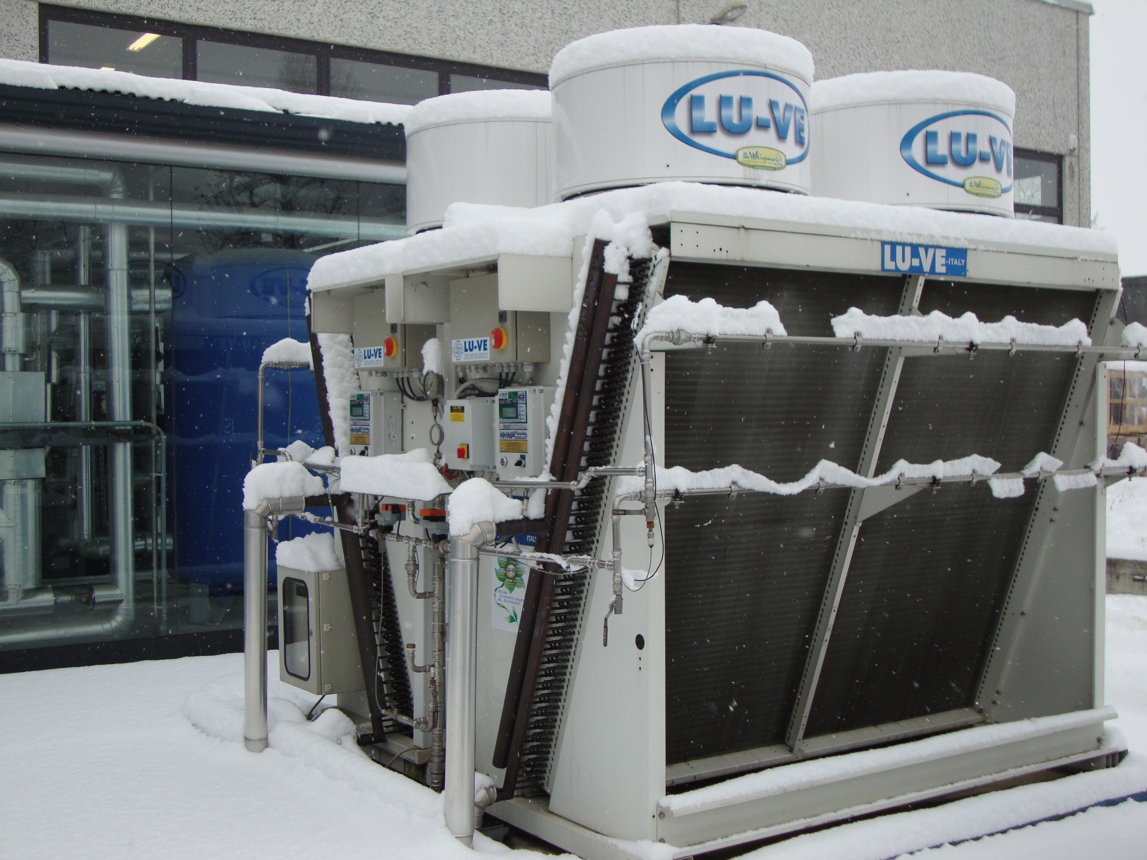 LU-VE Headquarters Air Conditioning with Dry and Spray and Whisperer