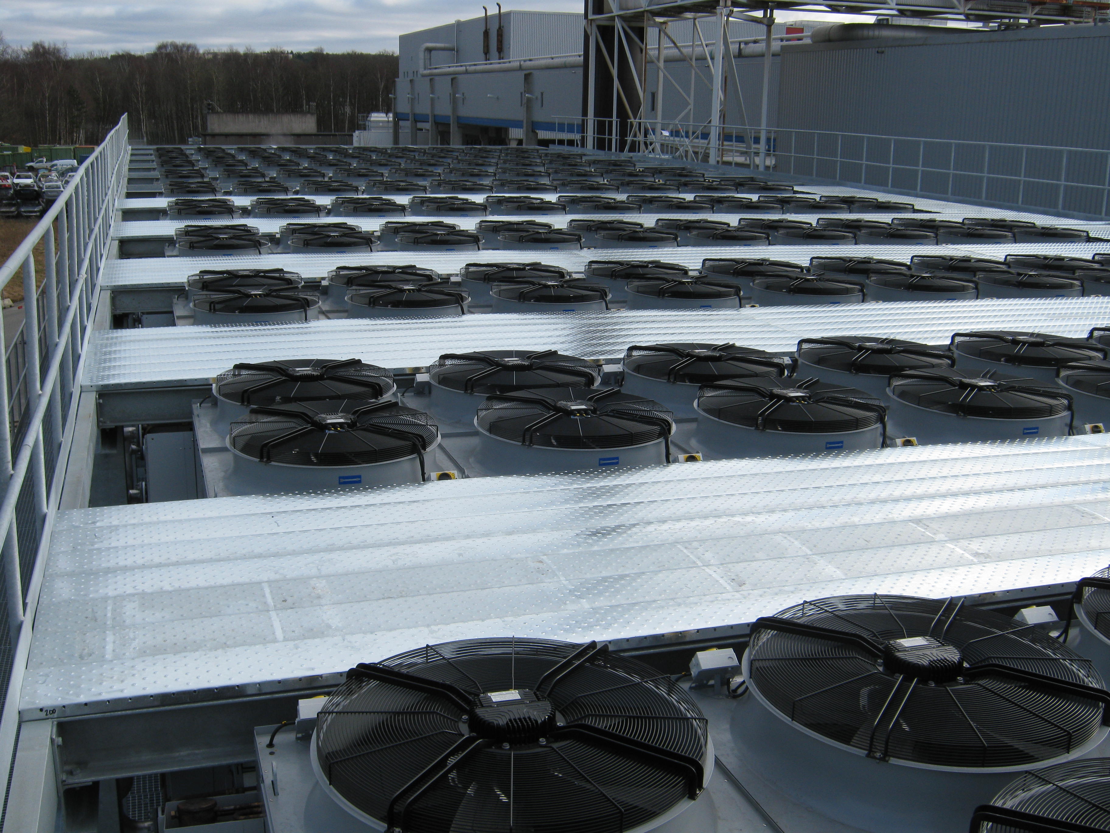 Dry-coolers AIA VXX-100Q1L-210 - Torslanda Sweden 