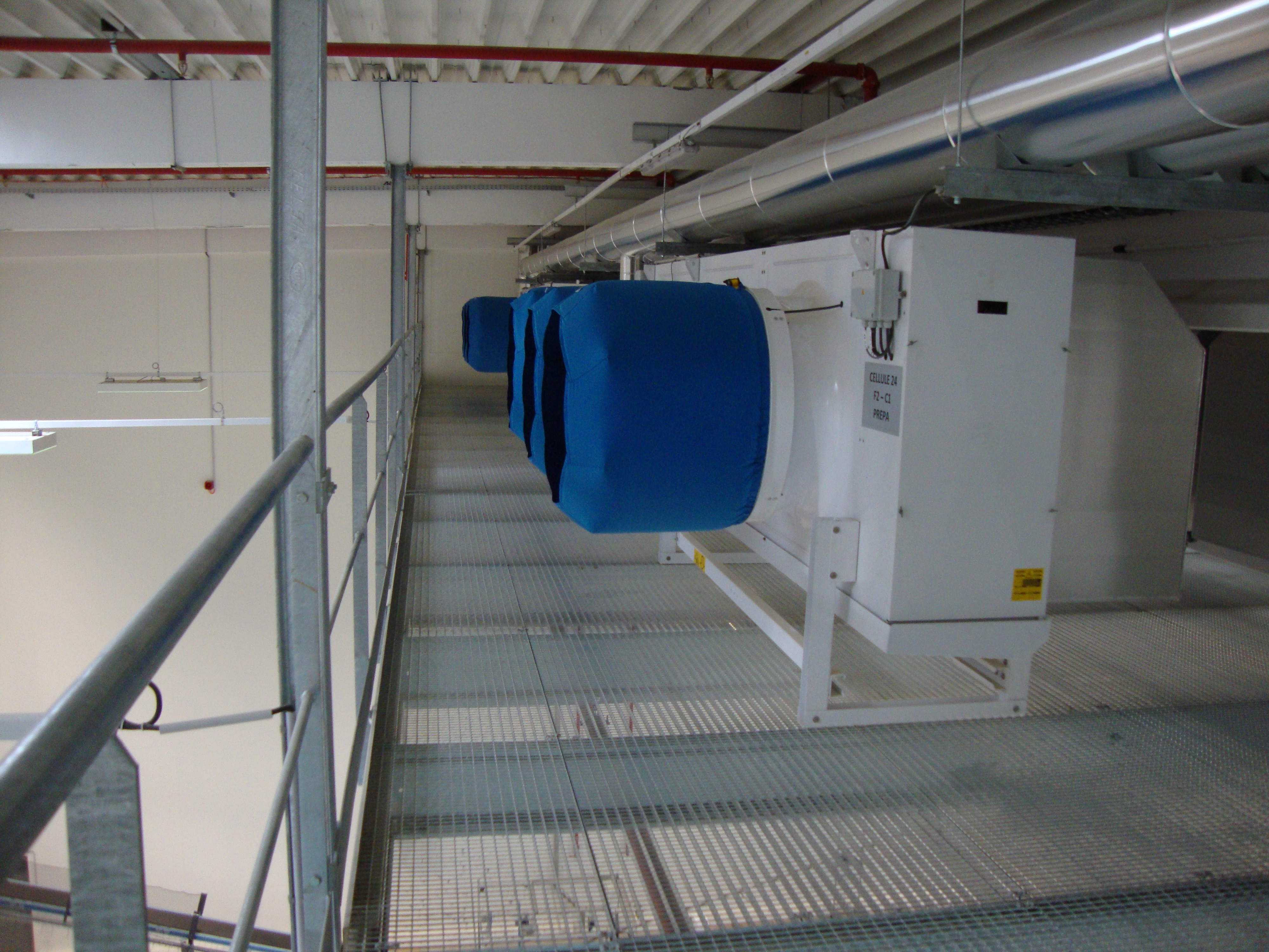 INTERMARCHE’  LOGISTIC CENTER (TOLOSA AREA), installation of
-  CO2 industrial evaporators with hot glycol defrost.
- industrial glycol air coolers 
- WSS dry coolers
