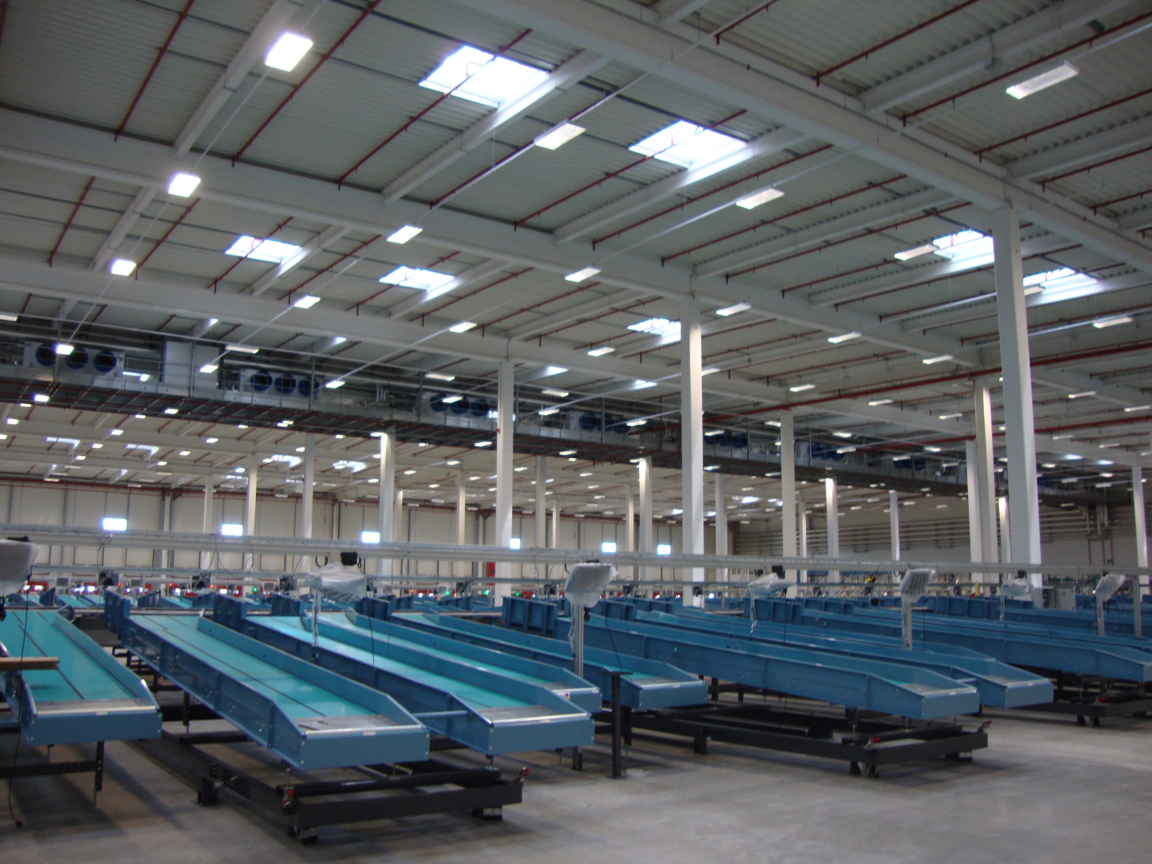 INTERMARCHE’  LOGISTIC CENTER (TOLOSA AREA), installation of
-  CO2 industrial evaporators with hot glycol defrost.
- industrial glycol air coolers 
- WSS dry coolers
