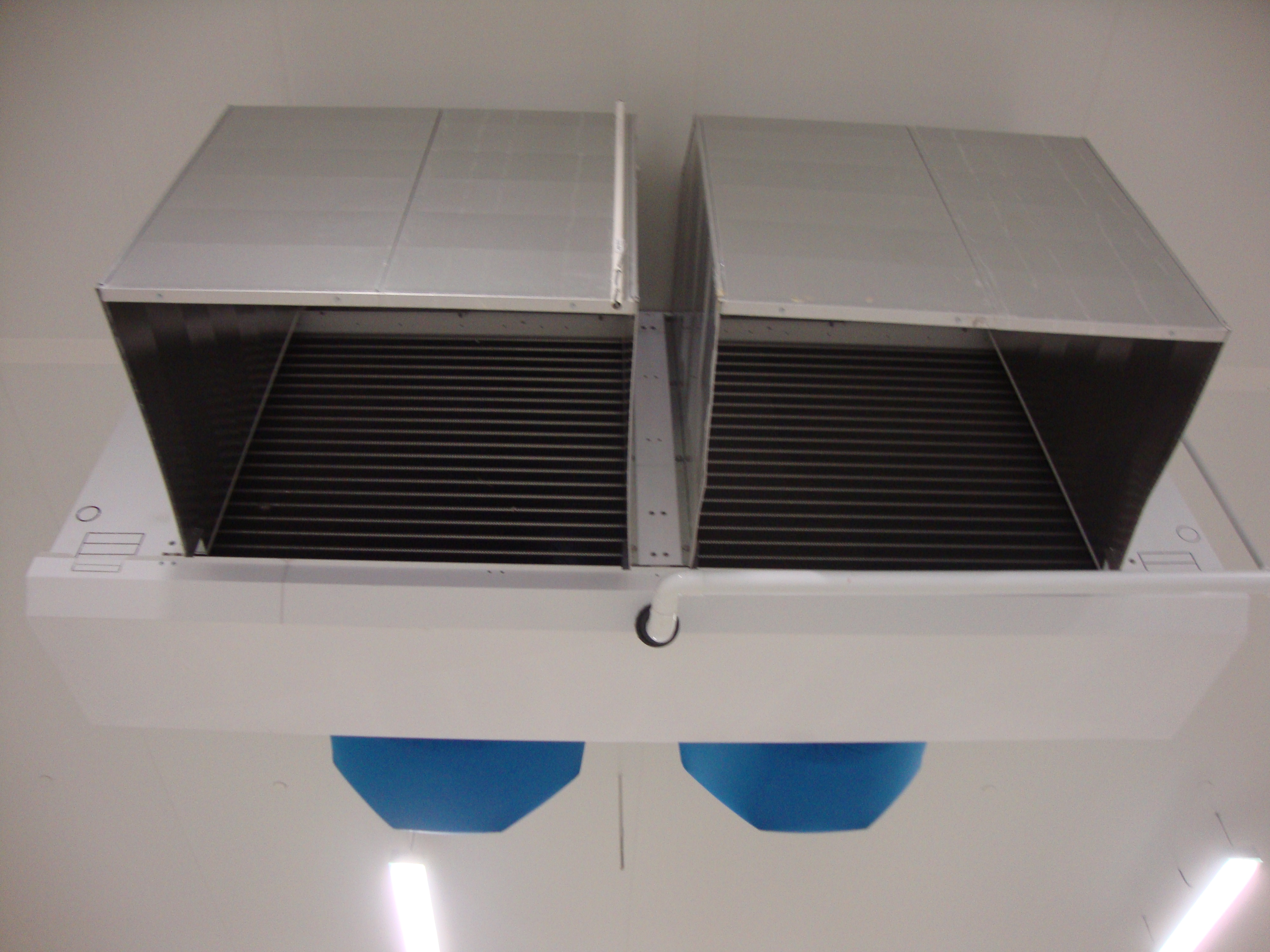 INTERMARCHE’  LOGISTIC CENTER (TOLOSA AREA), installation of
-  CO2 industrial evaporators with hot glycol defrost.
- industrial glycol air coolers 
- WSS dry coolers
