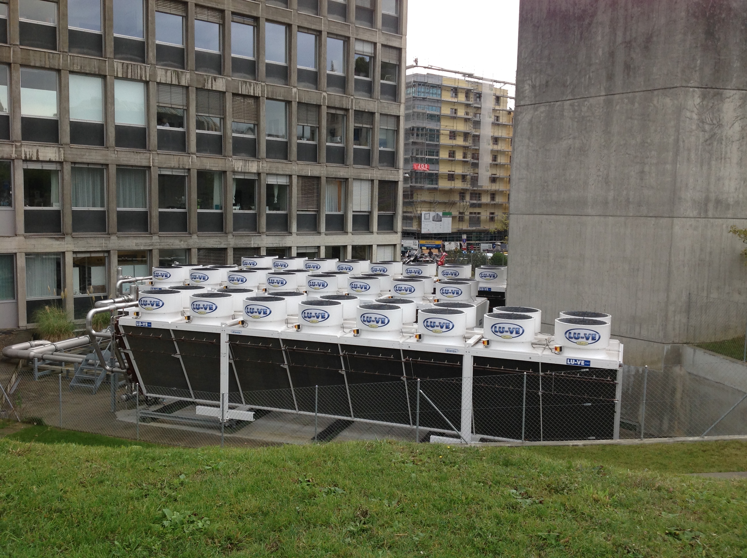 HUG - Hôpitaux Universitaires de Genève air conditioning plant
