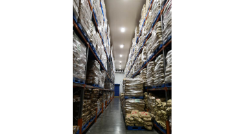 FIJI Island, Suva<br>
<br>
Industrial refrigeration  - Frozen chicken storage<br>
8x CS50H 1820 E 7 + Plug&Save<br>
<br> 
Additional info<br>
Unit coolers completed with electronic expansion valve and Plug&Save device<br>
Electric defrost