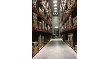 COLDMAN - Bangalore/Chennai/ Guwahati<br>
CS80H 3806 E 7 + FF63H 644 E 7 + EAV9N condensers.