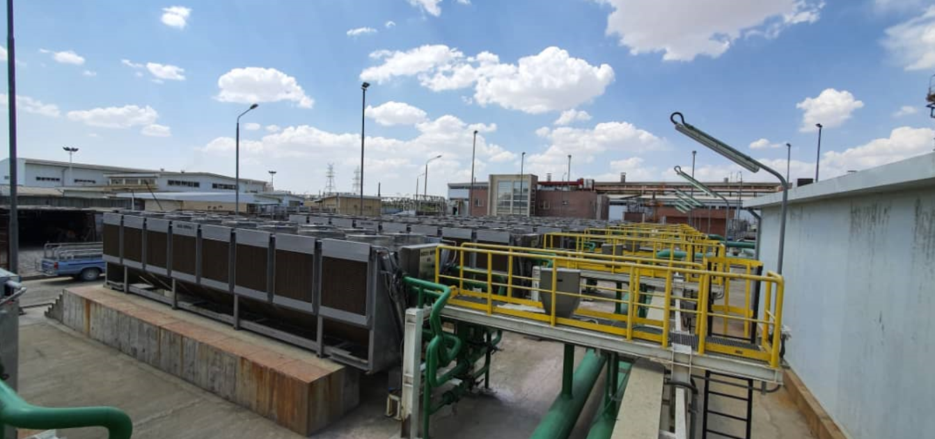 Cooling of fumes for acid plant, production of copper.<br>
<br>
Emeritus:<br>
9 x EHLD1F 1287 E EMR W+5R+CU<br>
AP+EC+FL INOX<br>
<br>
Emeritus with full inox chassis, spray + adiabatic pads	Largest emeritus installation so far. Total cooling capacity of 10MW with high savings for the end customer.