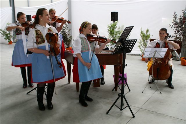 Mikulov Folk Group