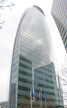 TOUR T1 - Courbevoie (Faubourg l'Arche), Paris, France - 
Data centre air conditioning - 12 SDHLF dry coolers 